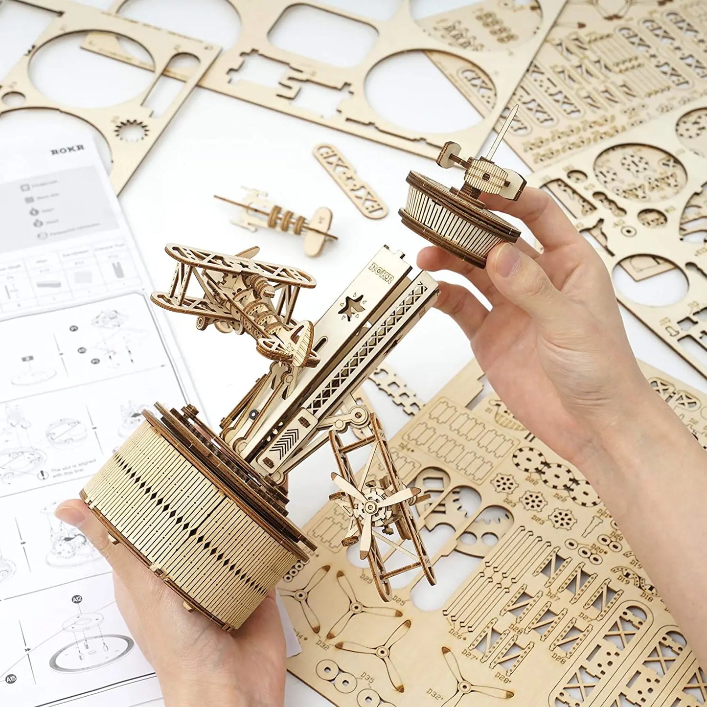 Robotime 3D Starry Night Music Box Kit