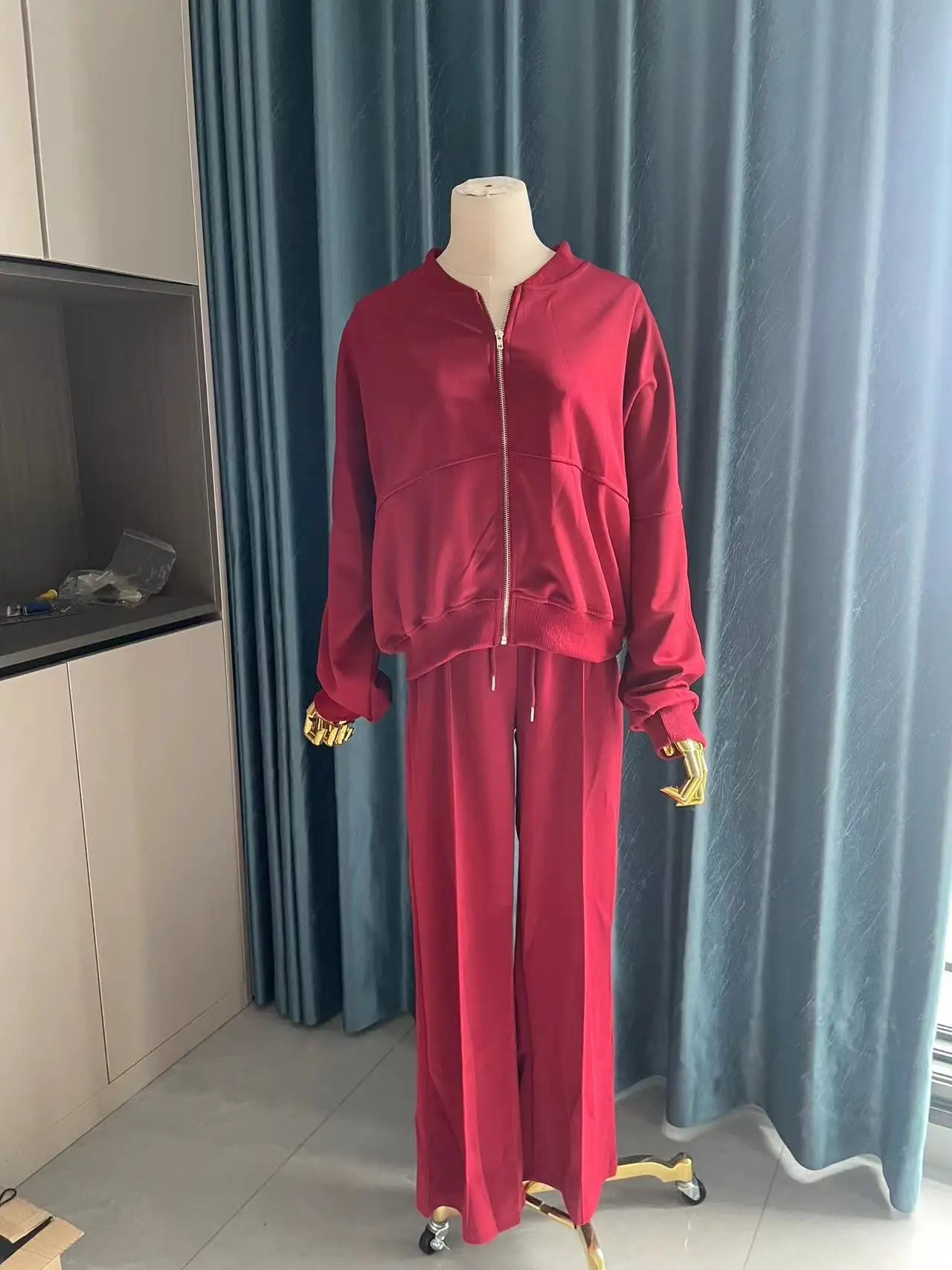 Women’s Tracksuit Set with Pockets