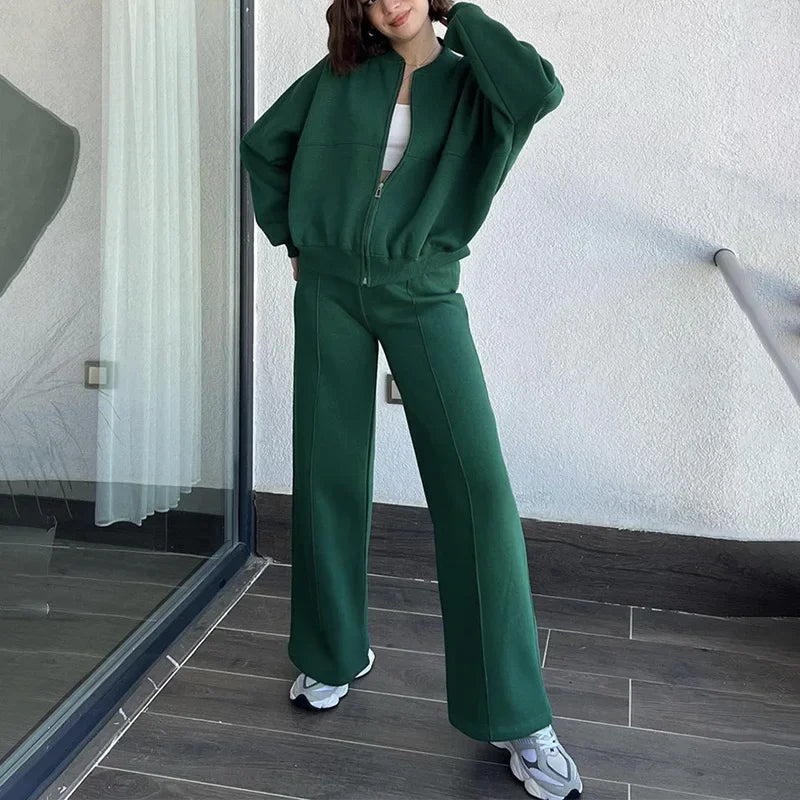 Women’s Tracksuit Set with Pockets